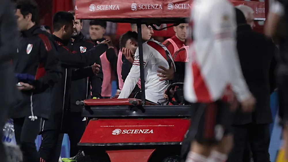 maxima-preocupacion-en-river-plate-german-pezzella-se-lesiono-ante-independiente-y-dejo-la-cancha-entre-lagrimas